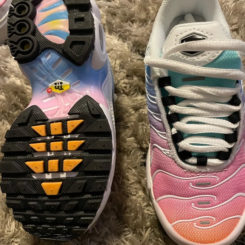 Nike Air Pastel Gradient Sneakers - Picture 3 of 3